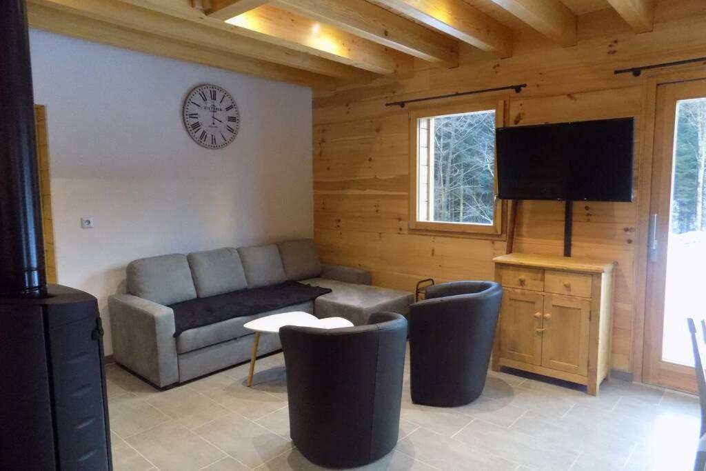 Chalet Des Charbonniers Avec Etang Сен-Морис-сюр-Мозель Екстер'єр фото
